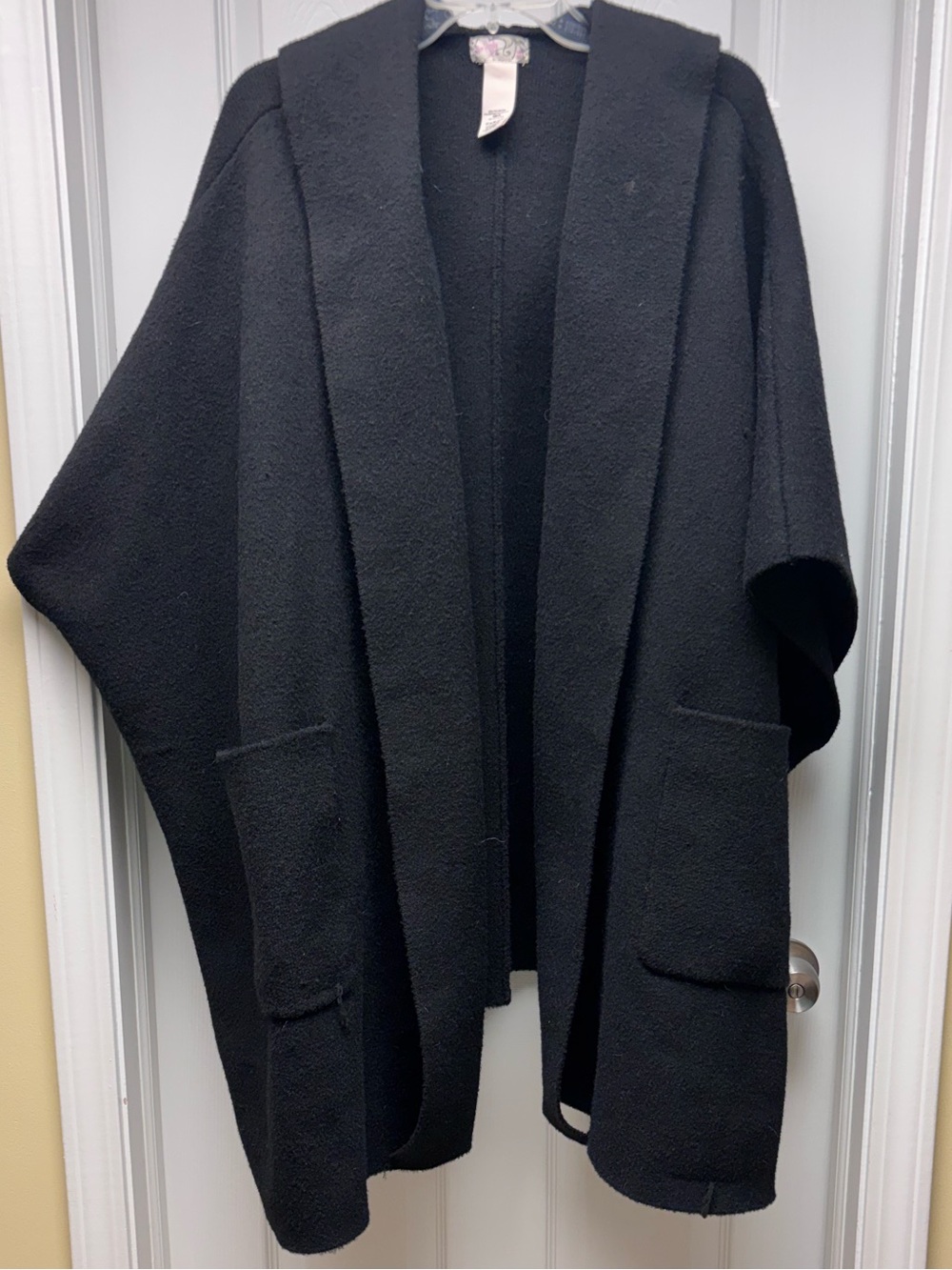 Free People Womenโs Black Hooded Open Front Cardigan / Poncho Wrap โ OS